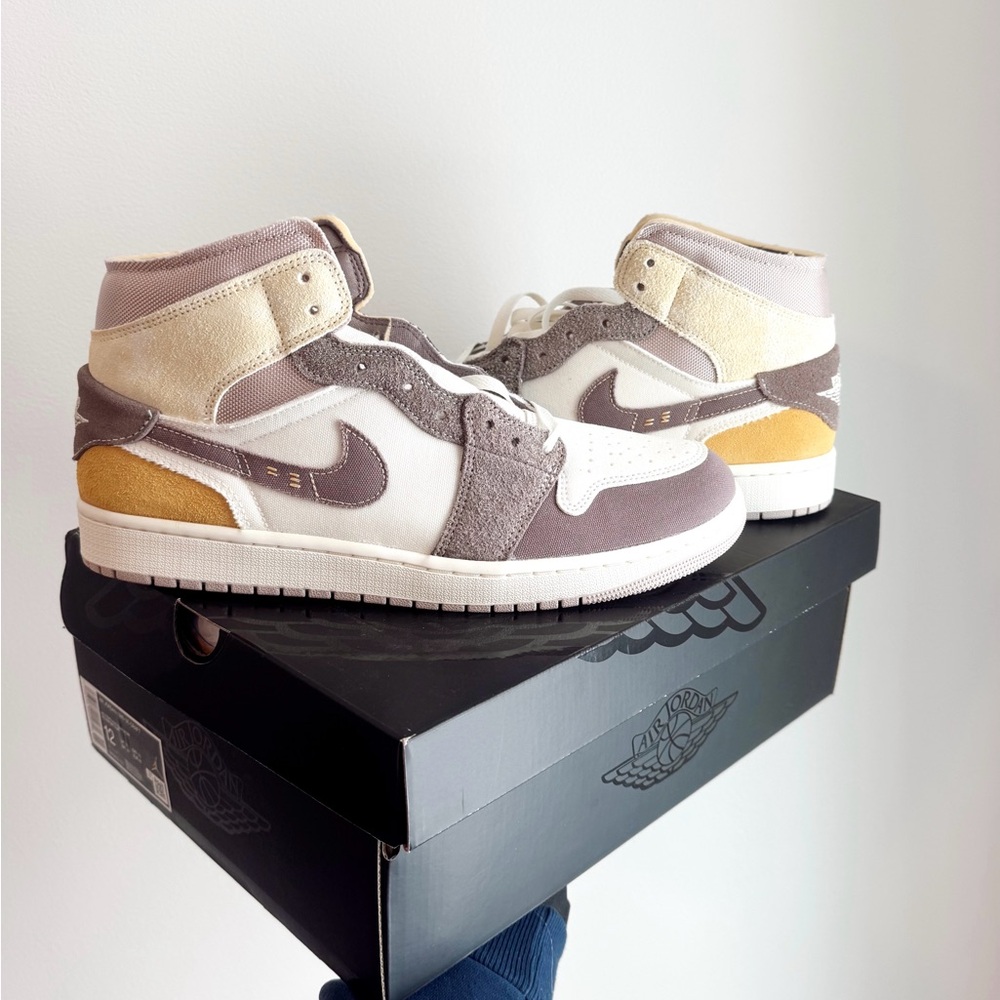 NEW with Box Air Jordan 1 Mid SE Craft